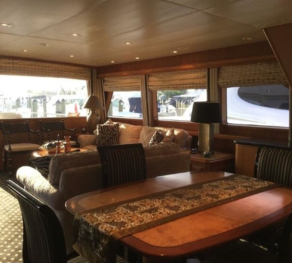 The 25m Yacht CAPTIVATOR