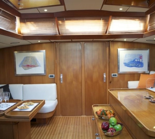 The 25m Yacht VOLADOR