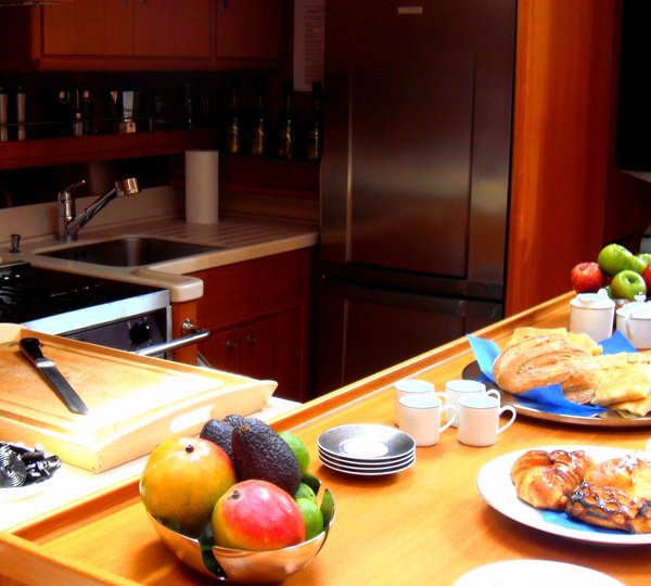 The 25m Yacht VOLADOR