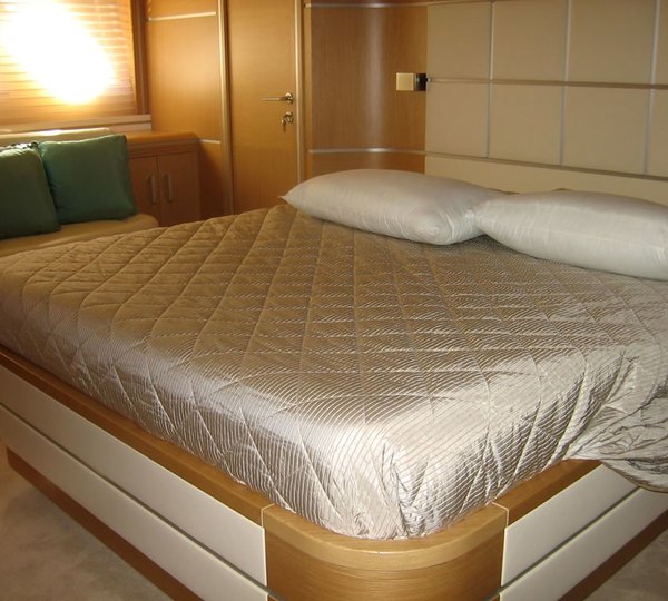 The 27m Yacht CAROCLA III