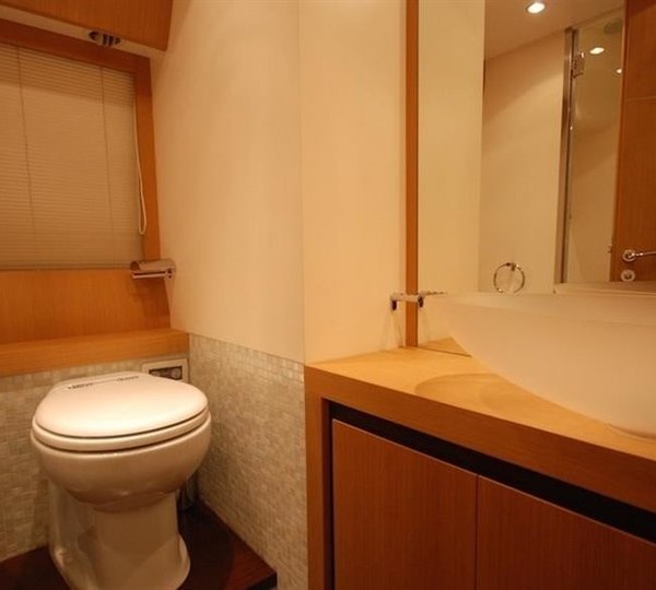 The 27m Yacht PETER K