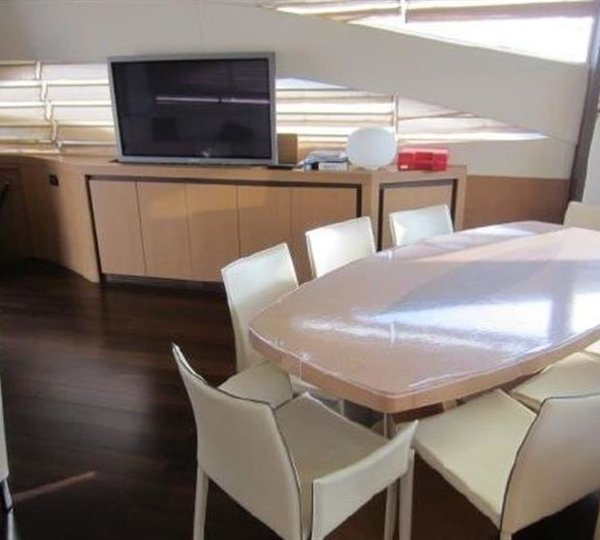 The 27m Yacht PETER K