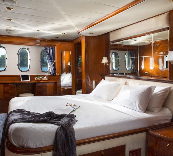 The 28m Yacht NITTA V