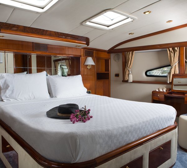 The 28m Yacht NITTA V