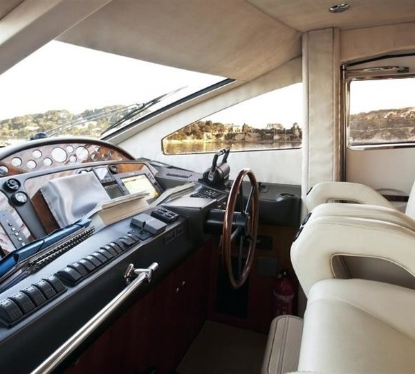 The 28m Yacht WINNING STREAK