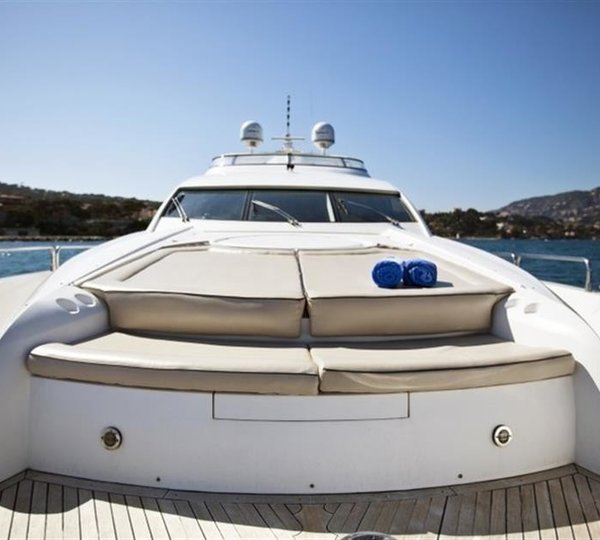 The 28m Yacht WINNING STREAK