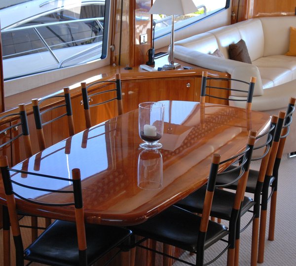 The 28m Yacht WINNING STREAK