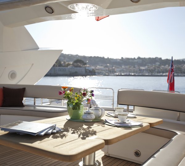 The 28m Yacht WINNING STREAK