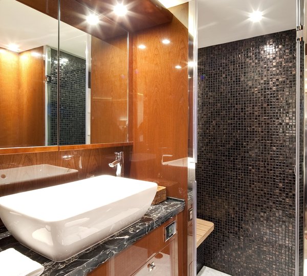 The 29m Yacht LIVERNANO