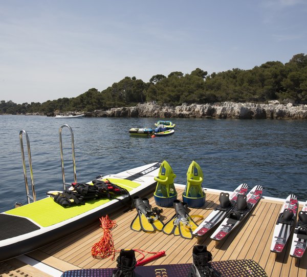 The 30m Yacht LA MASCARADE