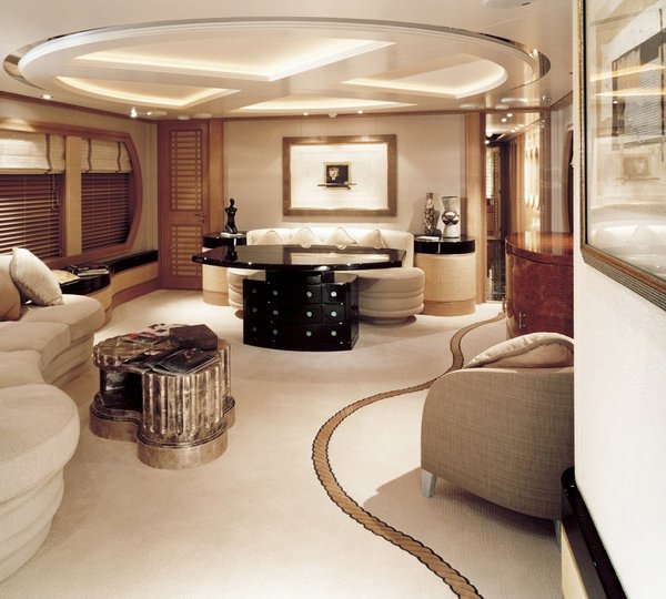 The 30m Yacht LA MASCARADE
