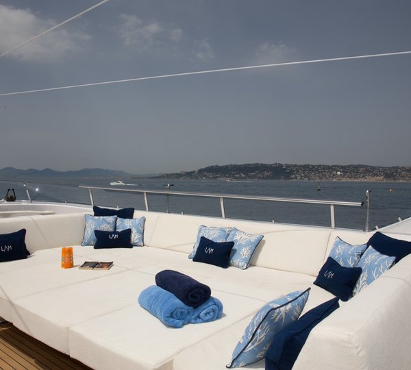 The 30m Yacht LA MASCARADE