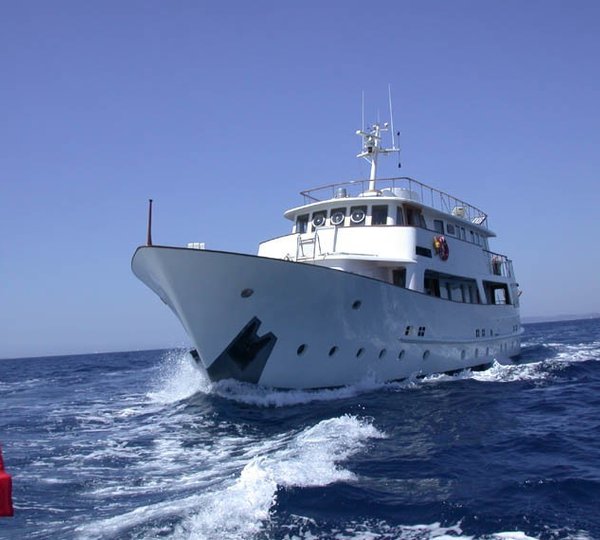 The 30m Yacht LE KIR ROYAL