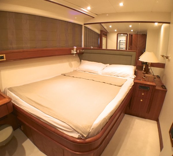 The 30m Yacht REVENGE II