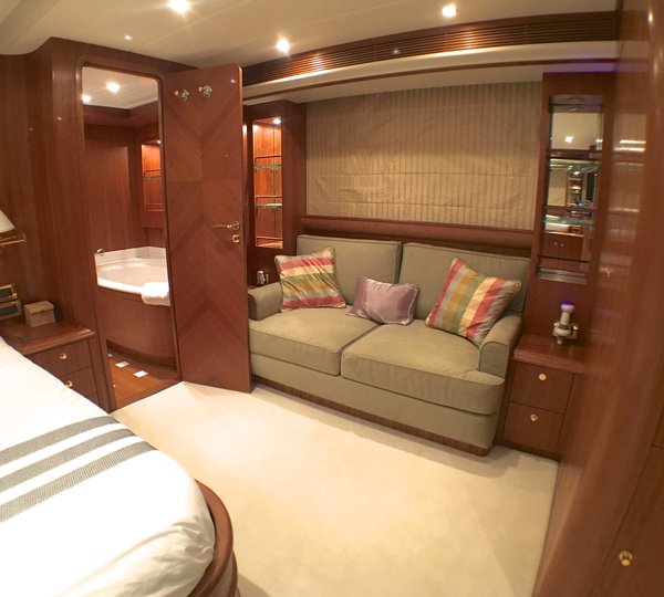 The 30m Yacht REVENGE II