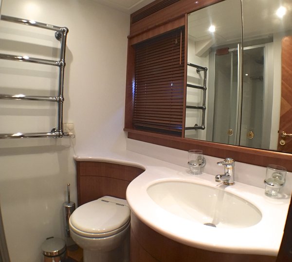 The 30m Yacht REVENGE II