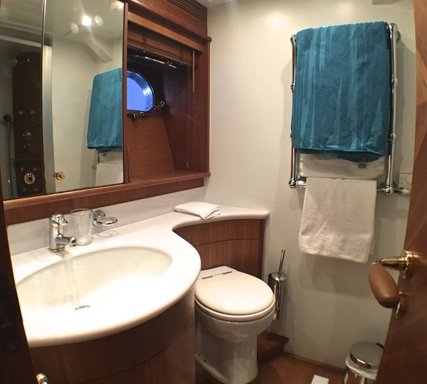 The 30m Yacht REVENGE II