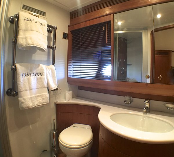 The 30m Yacht REVENGE II