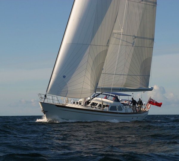The 30m Yacht WAVELENGTH