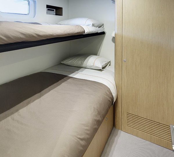 The 31m Yacht BLACK PEARL