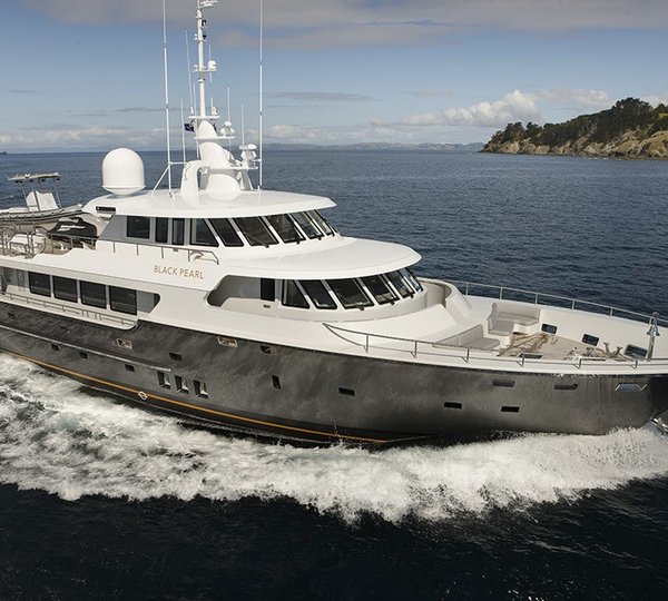 The 31m Yacht BLACK PEARL