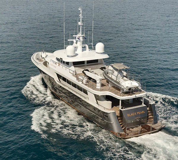 The 31m Yacht BLACK PEARL