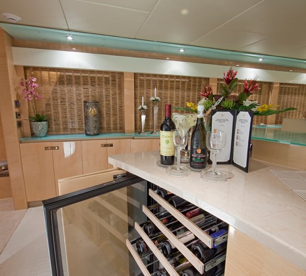 The 31m Yacht DIAMOND GIRL