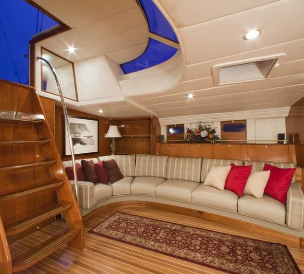 The 32m Yacht APACHE