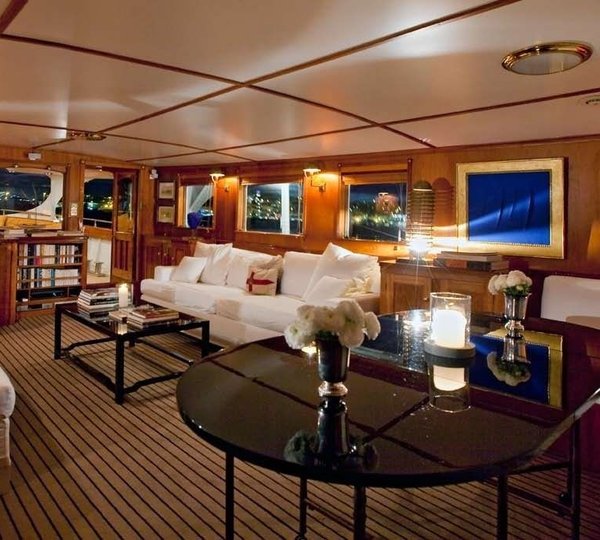 The 32m Yacht CAMARA C