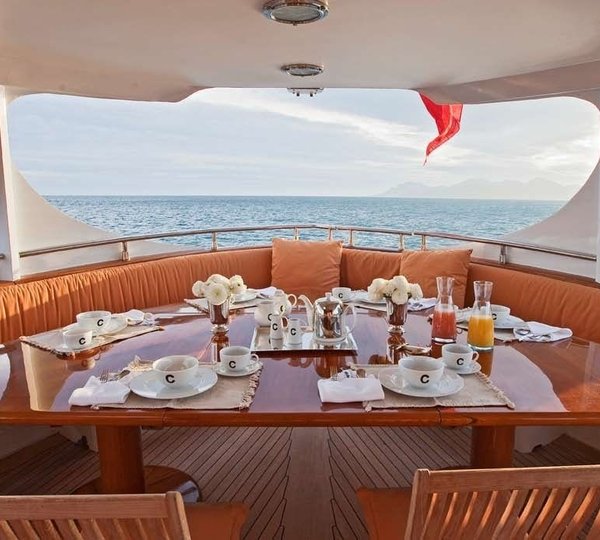 The 32m Yacht CAMARA C