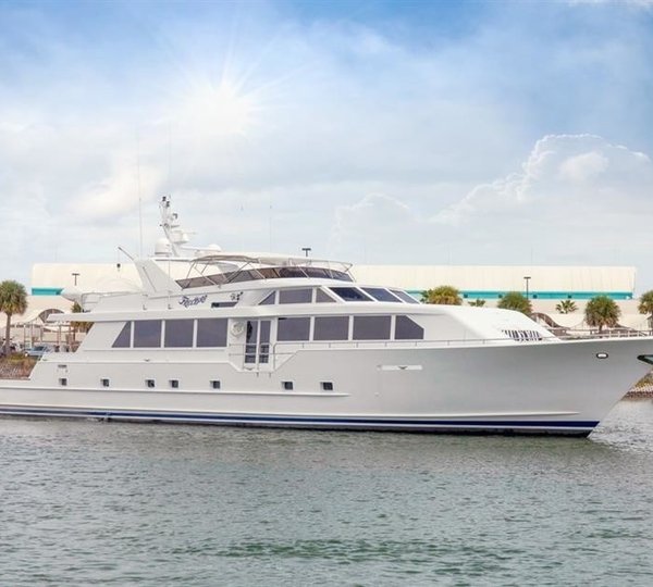 The 32m Yacht FREE BIRD