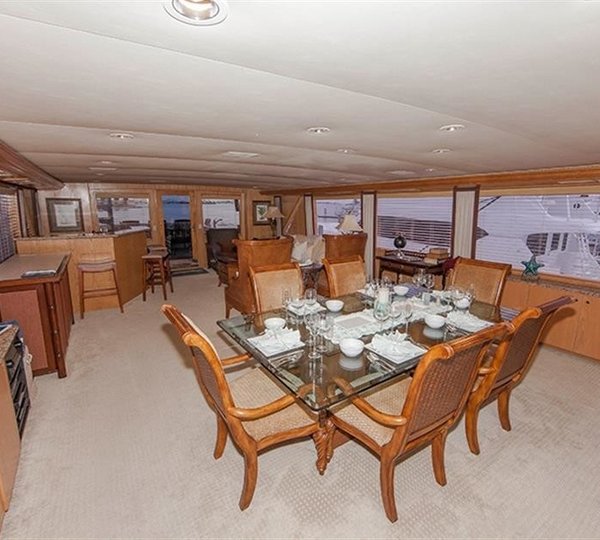 The 32m Yacht FREE BIRD