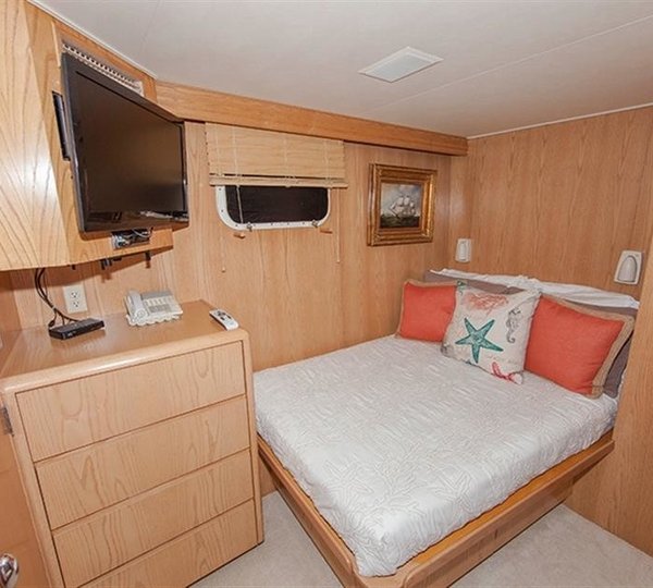 The 32m Yacht FREE BIRD