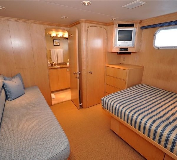 The 32m Yacht LUCKY STARS