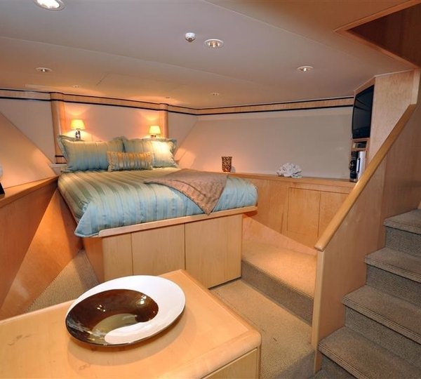 The 32m Yacht LUCKY STARS