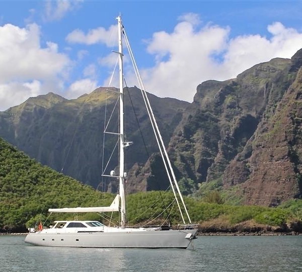 The 32m Yacht SILVER LINING