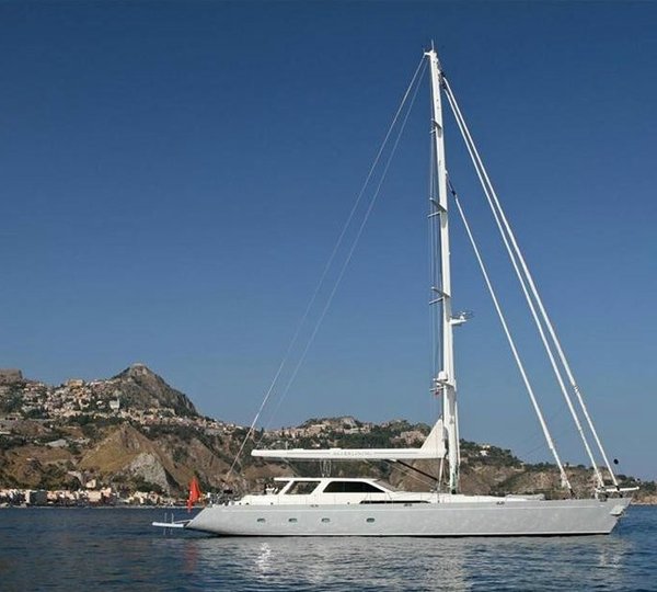 The 32m Yacht SILVER LINING