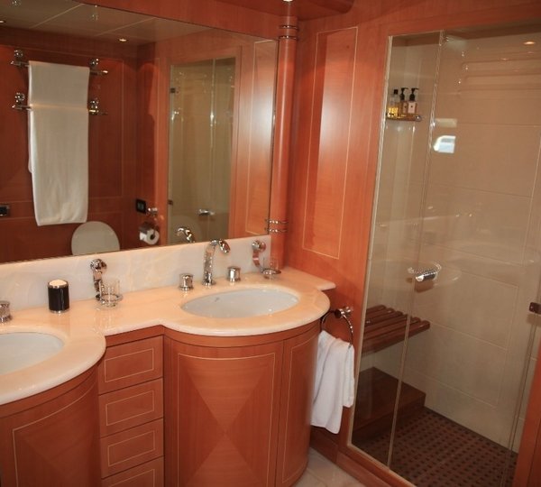 The 32m Yacht THE STORM 1