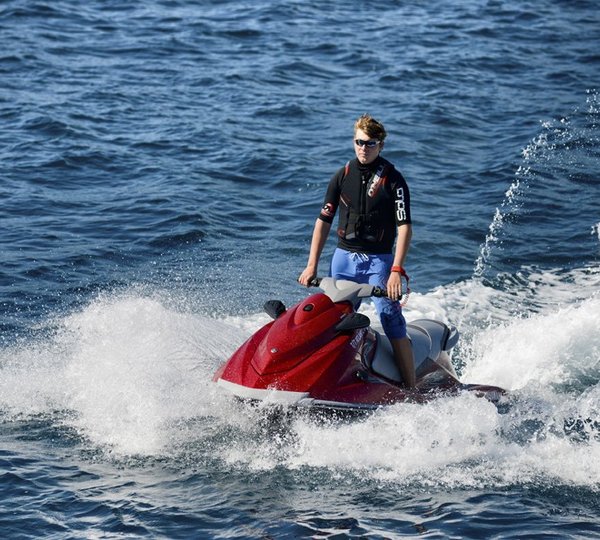 The 34m Yacht BLACK AND WHITE