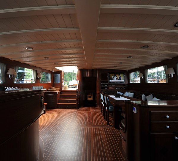 The 34m Yacht PRINCESS KARIA II