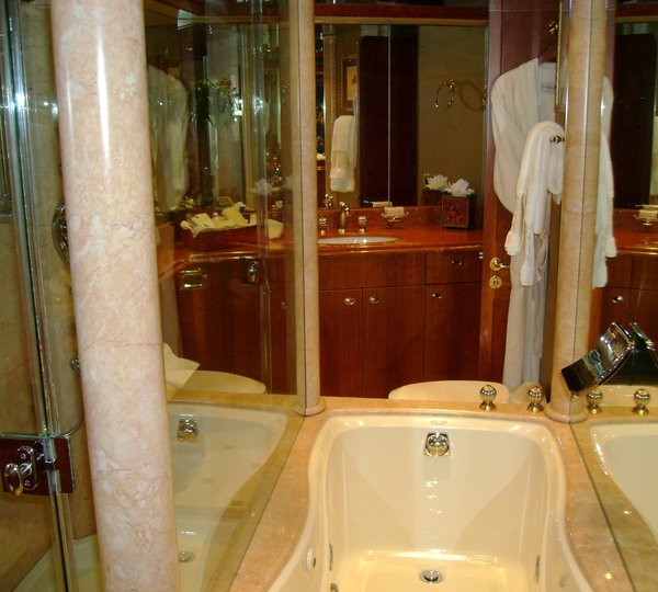 The 34m Yacht TRUE JOY