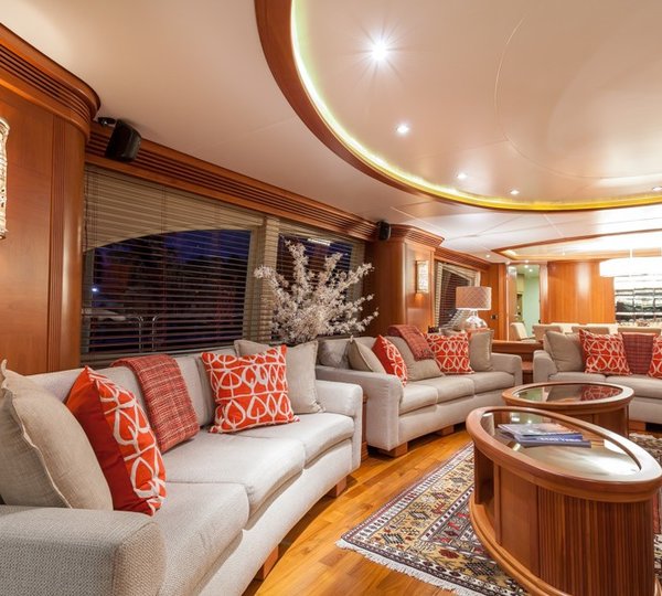 The 35m Yacht HAPPY HOUR