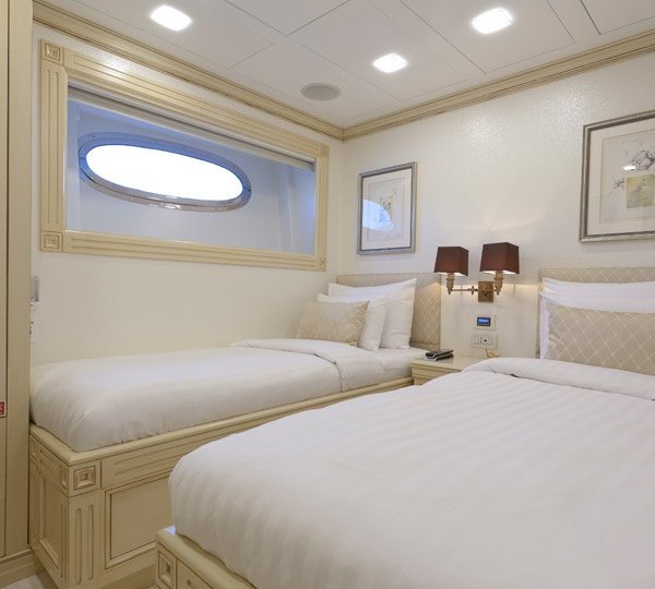 The 35m Yacht M&AMP;M