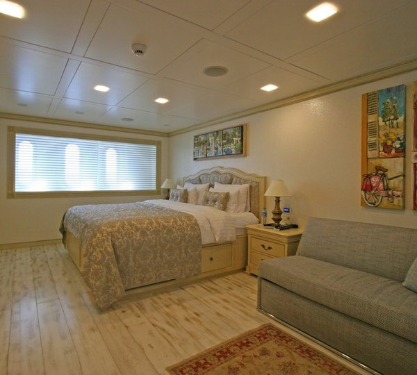 The 35m Yacht M&AMP;M