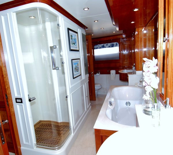 The 35m Yacht PARADIGM