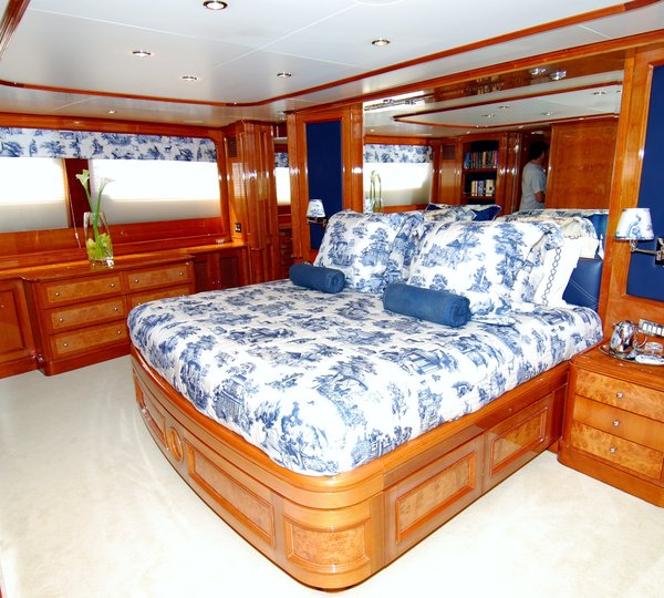 The 35m Yacht PARADIGM