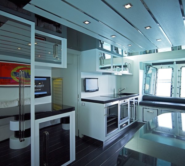 The 36m Yacht DOUBLE SHOT