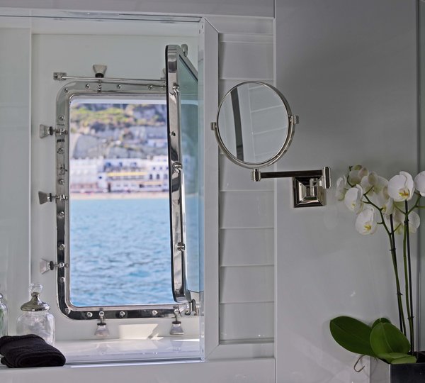 The 36m Yacht DOUBLE SHOT