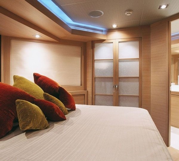 Guest's Cabin On Yacht ESCAPE II