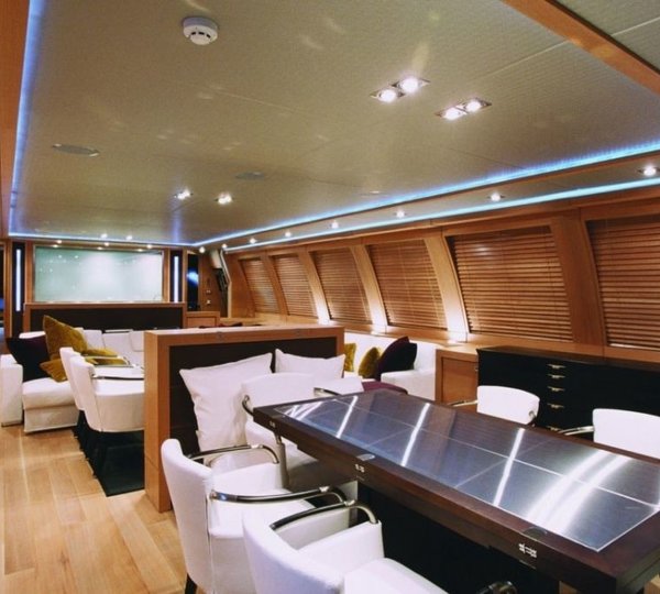 Eating/dining With Saloon On Yacht ESCAPE II